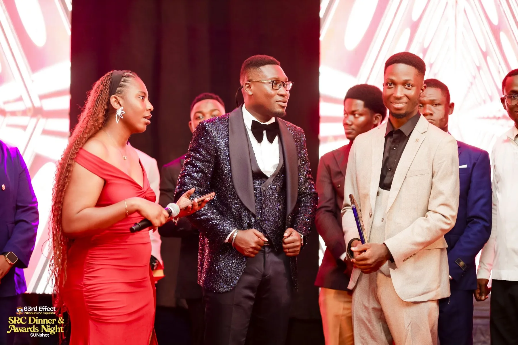 Photo Gallery: Audience Reactions and Evening Celebration